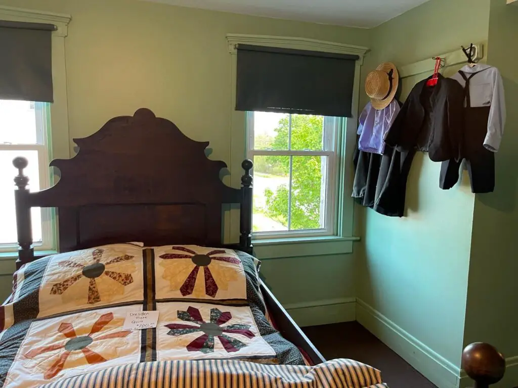 Enhancing Your Bedroom Experience with Amish Rituals