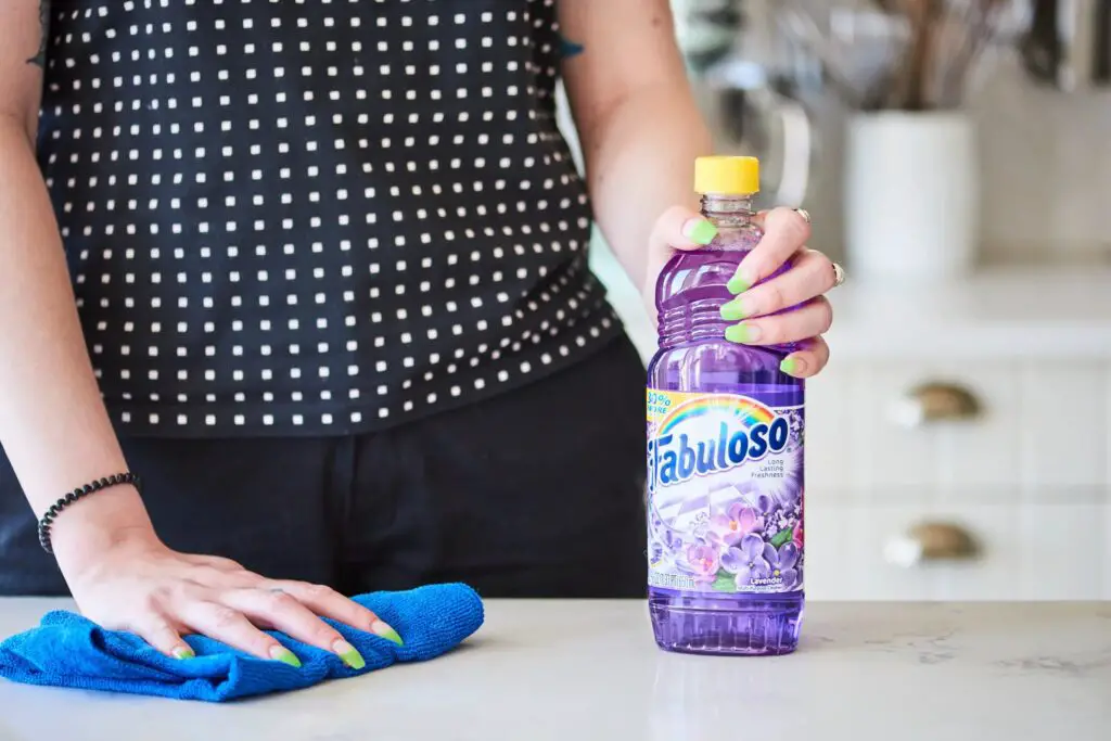 Can You Rely on Fabuloso to Eliminate Roaches? Expert Opinions