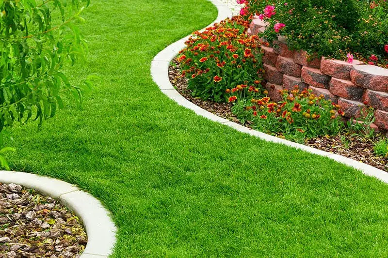 Easy and Affordable Brick Garden Edging Ideas