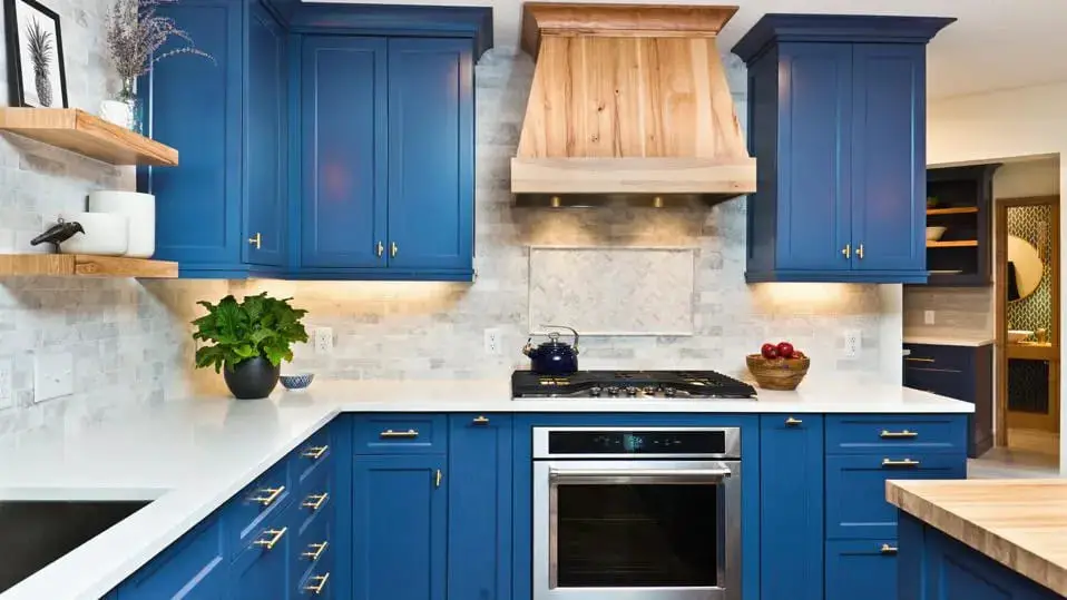 Top 5 Reasons to Choose Kitchen Cabinets that Reach the Ceiling