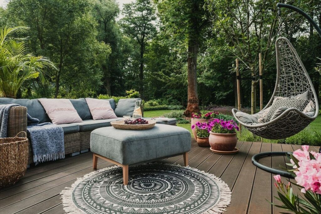 Transform Your Patio Discover the Perfect Small Outdoor Settee!